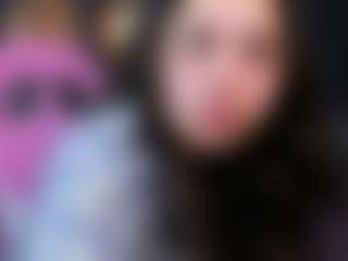 Live cam show with TrishaMoore - Upskirt on Hubzter Live
