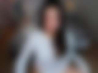 Live cam show with TrishaMoore - Flirt on CamwithHer