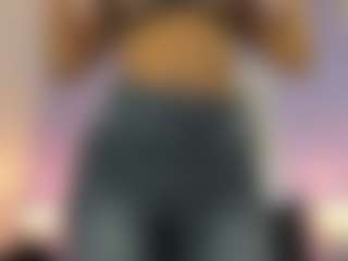 Live cam show with AmiraJones - Athletic Ebony on Fit Hotties