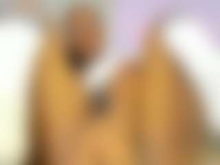 Live cam show with AmiraJones - Black Squirt on chickslive.net