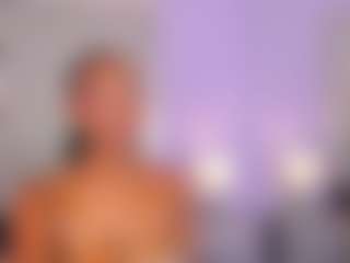 Live cam show with AmiraJones - College Latina on Camsoda | colombia