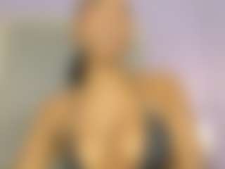 Live cam show with AmiraJones - Ass Clapping on Hubzter Live