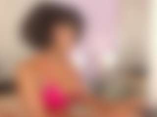 AmiraJones's Live Sex Cam Show