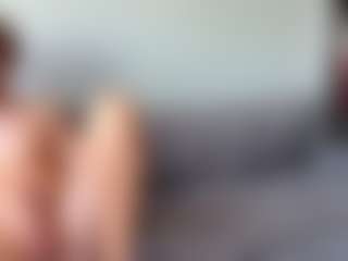 Live cam show with Aurora-Asti - Shaved Pussy on liverealitysex.com