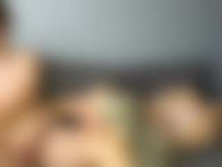 Live cam show with Aurora-Asti - Fingering on Dare Cams