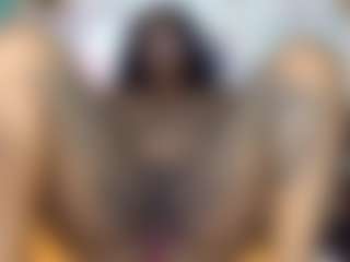 Creamyamber69's Live Sex Cam Show