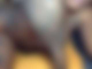 Creamyamber69's Live Sex Cam Show