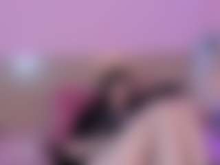 Live cam show with KittyVelve - Camel Toe on Camsoda