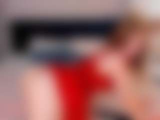 Live cam show with Lonny-Peach - Girly on SquirtSoMuch