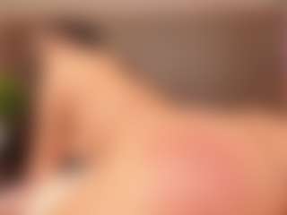Live cam show with SamantaBrown - Fucking on UwU Esports