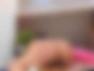 Live cam show with SamantaBrown - Fucking on Dolls Live