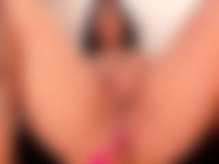 Live cam show with Samaantha - Dildo on Hubzter Live