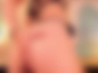 Live cam show with Samaantha - Natural on StripNow