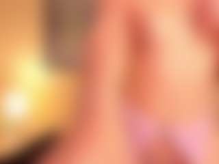 Live cam show with Samaantha - Ass Bouncing on Cam Slut