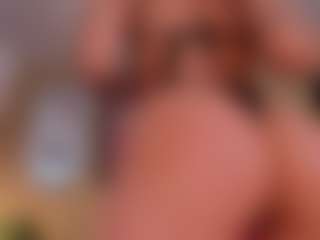 Live cam show with Samaantha - Wet on TeamSkeetLive