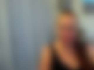 Live cam show with TinaTiSweet - Moaning on Camsoda
