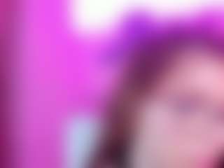 Live cam show with dreamleah - Red Hair on milfzrlive.com