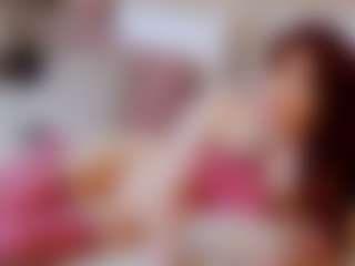Live cam show with DaisyEmber - Camel Toe on SquirtSoMuch