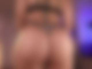 vaniaa's Live Sex Cam Show