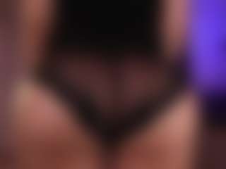 vaniaa's Live Sex Cam Show