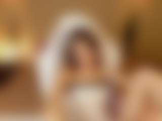 Live cam show with Amy-Martin - Normal on StripNow