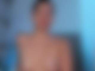 Clara's Live Sex Cam Show