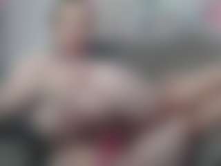 Live cam show with ember-luna - Squirt on Camsoda