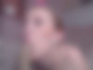 ember-luna's Live Sex Cam Show