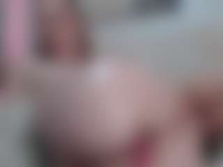 ember-luna's Live Sex Cam Show
