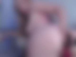 Live cam show with ember-luna - Red Hair Squirt on AdultVida.com