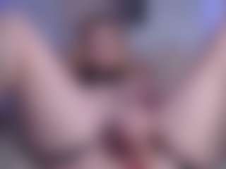 Live cam show with ember-luna - Green Eyes on Instabang