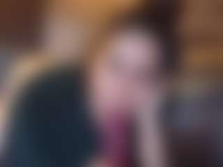 Honestlyfux's Live Sex Cam Show