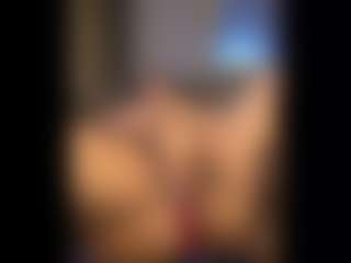 Honestlyfux's Live Sex Cam Show