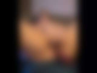 Honestlyfux's Live Sex Cam Show