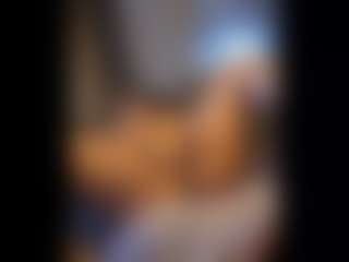 Honestlyfux's Live Sex Cam Show