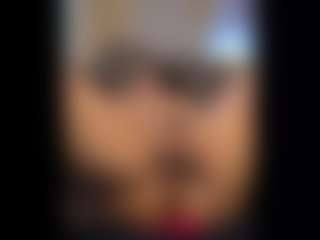 Honestlyfux's Live Sex Cam Show