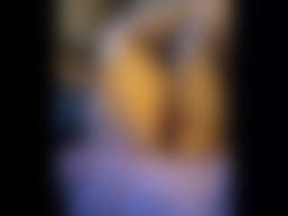 Honestlyfux's Live Sex Cam Show