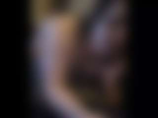 Honestlyfux's Live Sex Cam Show