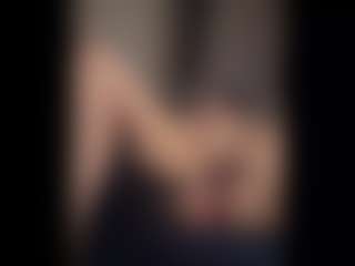Honestlyfux's Live Sex Cam Show