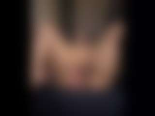 Honestlyfux's Live Sex Cam Show