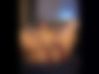 Honestlyfux's Live Sex Cam Show