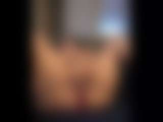 Honestlyfux's Live Sex Cam Show