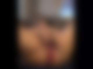 Honestlyfux's Live Sex Cam Show