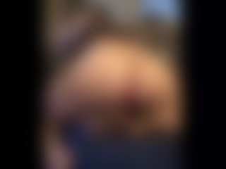 Honestlyfux's Live Sex Cam Show