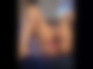 Honestlyfux's Live Sex Cam Show