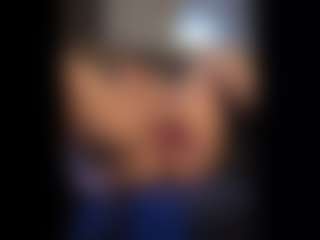 Honestlyfux's Live Sex Cam Show