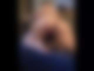 Honestlyfux's Live Sex Cam Show