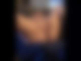 Honestlyfux's Live Sex Cam Show
