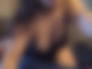 Honestlyfux's Live Sex Cam Show