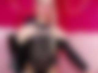 Isabella Kirk's Live Sex Cam Show
